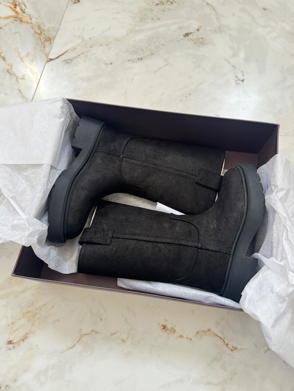 NIB Jeffrey Campbell Brown Suede Boots Size 5.5